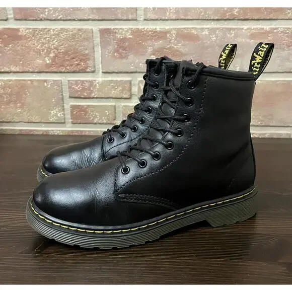 Dr. Martens 1460 W Black Round Toe Lace Up Ankle Boots W 5 M 4 - Picture 1 of 9